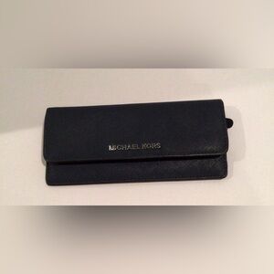 Michael Kors Navy Slim Wallet
